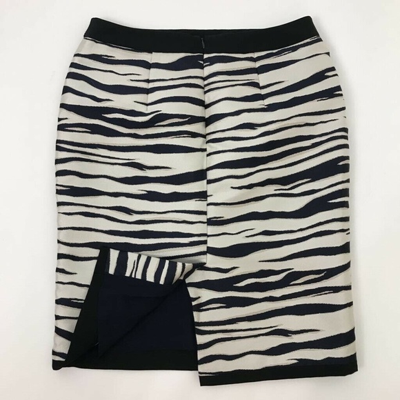 Ann Taylor Pencil Skirt White Zebra Print Sz 4 - Picture 3 of 8